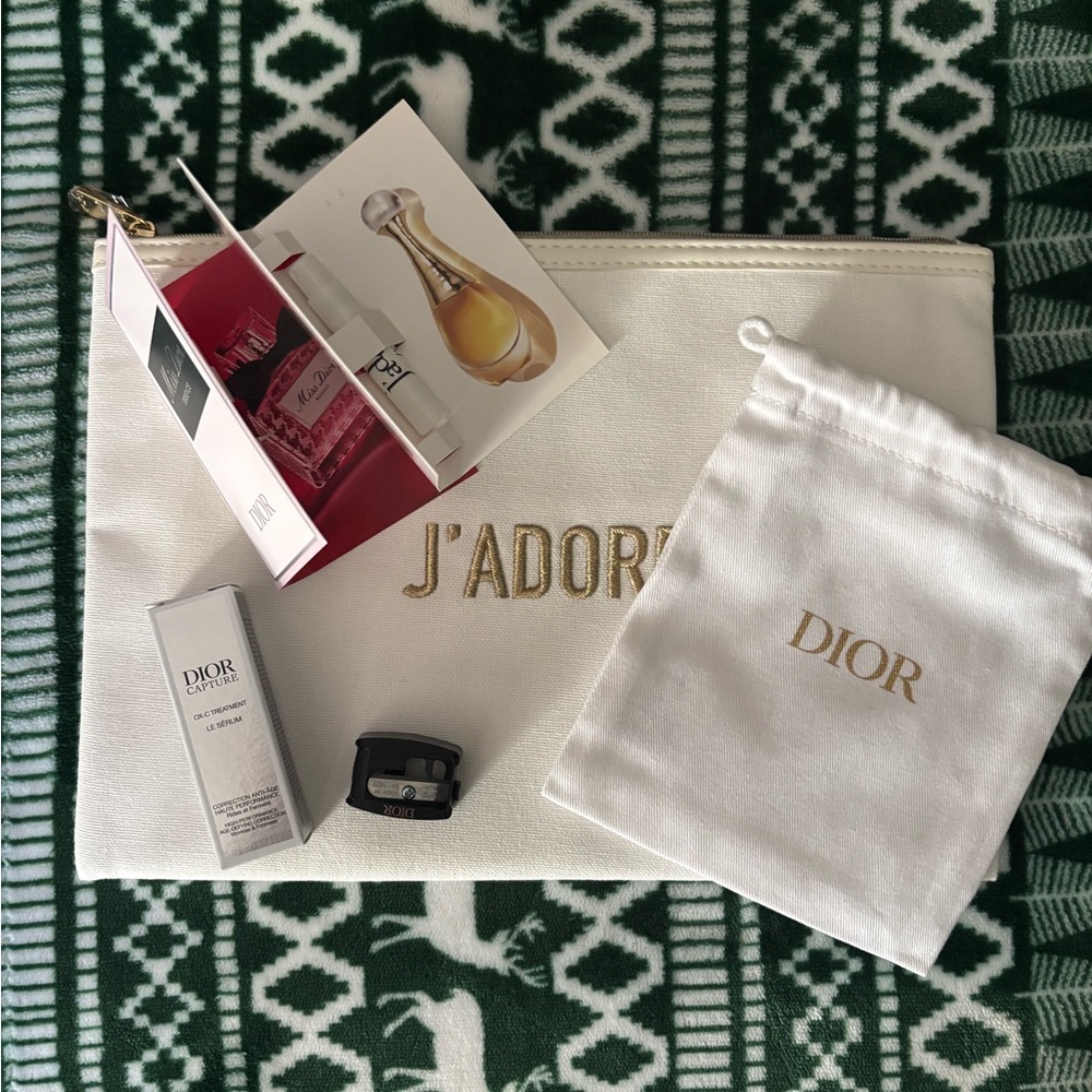 Dior White J’adore pouch Gift set with samples